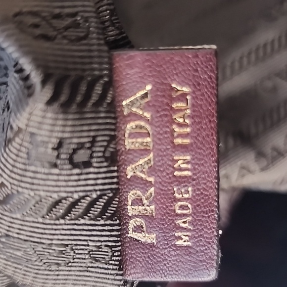 Prada Milano Green Nylon and Brown Leather Hobo Shoulder Bag with Gold hardware - Picture 7 of 16